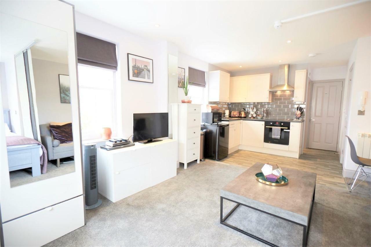 Appartement Hampton Court - The Kings Rest à Molesey Extérieur photo